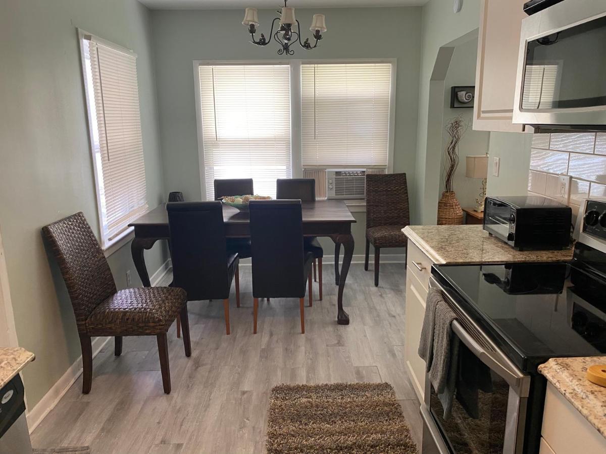 5 Min To Beach Large Living Room Fenced Backyard Bbq Firepit Driveway Boat Parking Lake Worth Beach Buitenkant foto