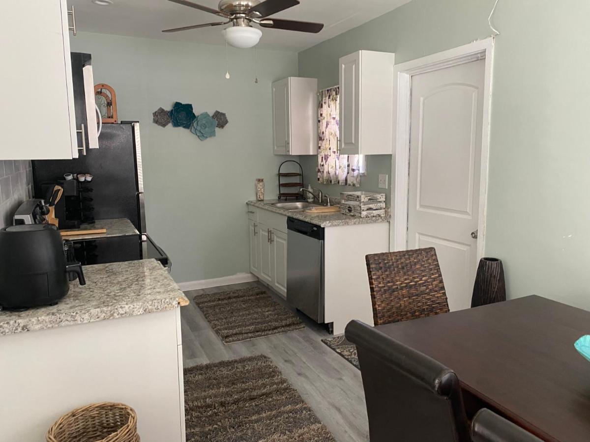 5 Min To Beach Large Living Room Fenced Backyard Bbq Firepit Driveway Boat Parking Lake Worth Beach Buitenkant foto