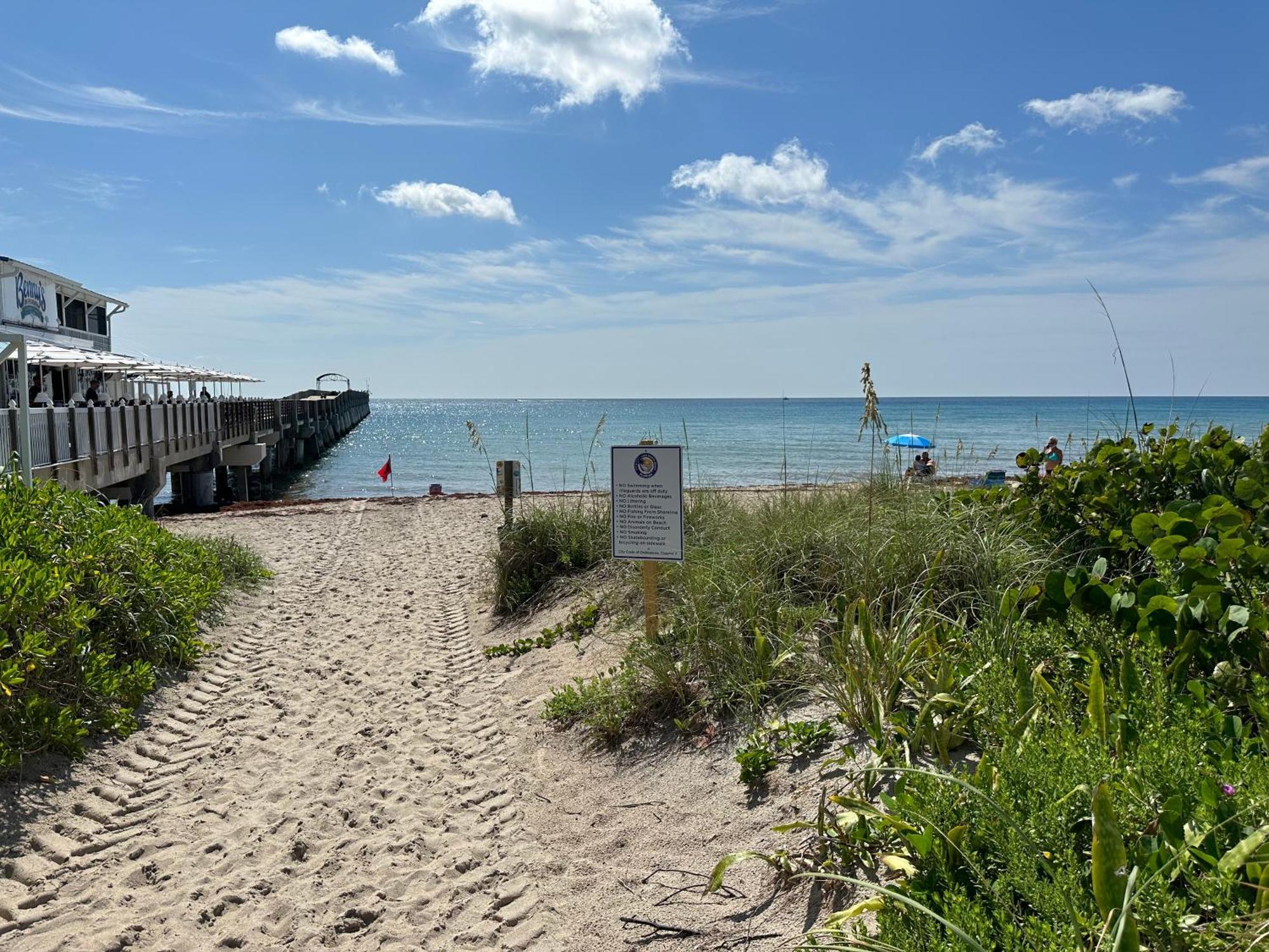 5 Min To Beach Large Living Room Fenced Backyard Bbq Firepit Driveway Boat Parking Lake Worth Beach Buitenkant foto