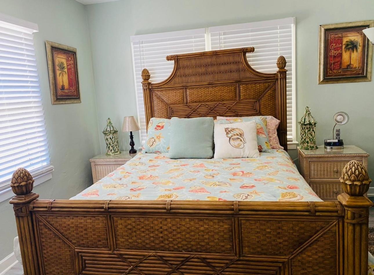 5 Min To Beach Large Living Room Fenced Backyard Bbq Firepit Driveway Boat Parking Lake Worth Beach Buitenkant foto